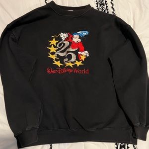 VINTAGE 1996 Disney 25th anniversary Mickey Mouse crewneck (XL)